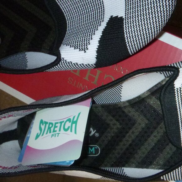 Skechers- Women's Flats, Cleo Sherlock- Geometric pattern. - Picture 4 of 6